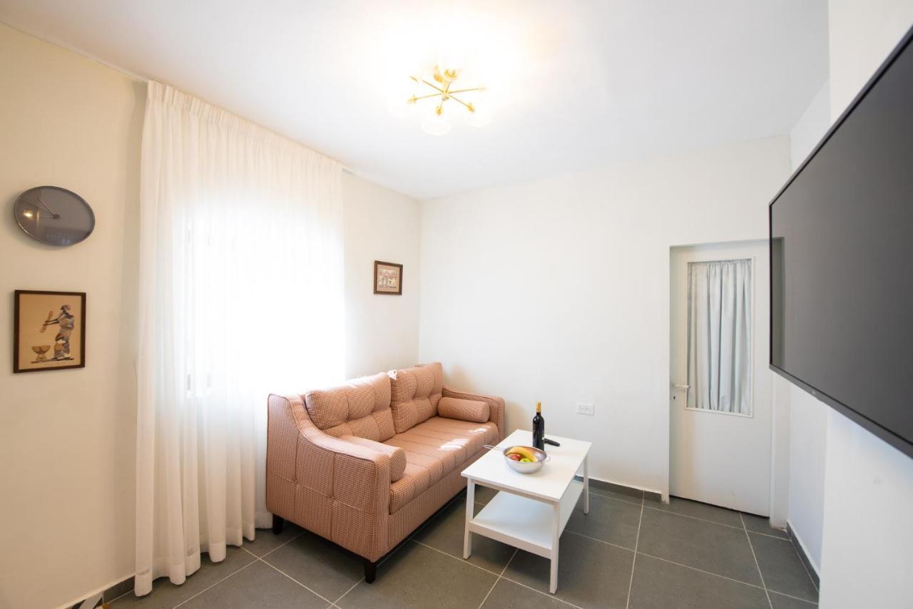 Port - Vintage 1 Bdrm Garden Next To Rambam Haifa